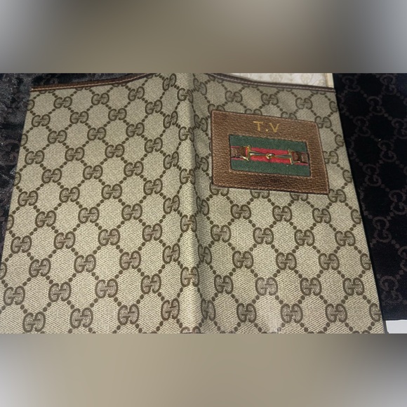 Rare Gucci TV guide case with box - Picture 7 of 10